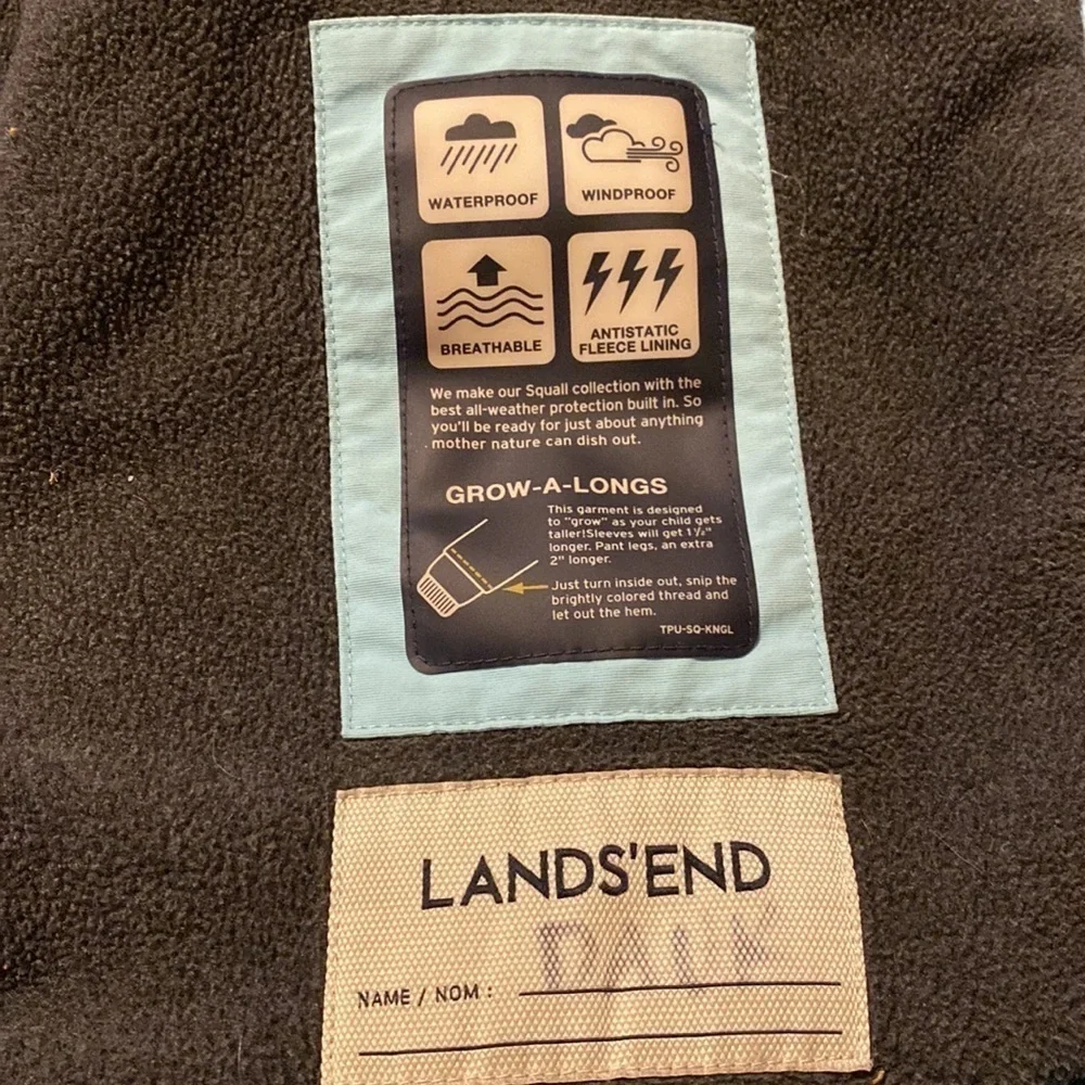 LAND’S End girls winter coat Size 5-6 M
